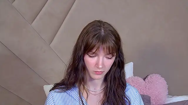 Snapshot of SophiaProve chatting on 03.29.26 SophiaProve online show from 03.29.26