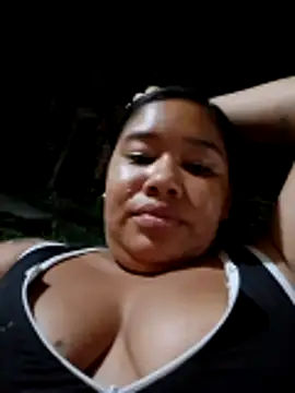 Snapshot of Sarahy- chatting on 04.27.26 Sarahy- online show from 04.27.26