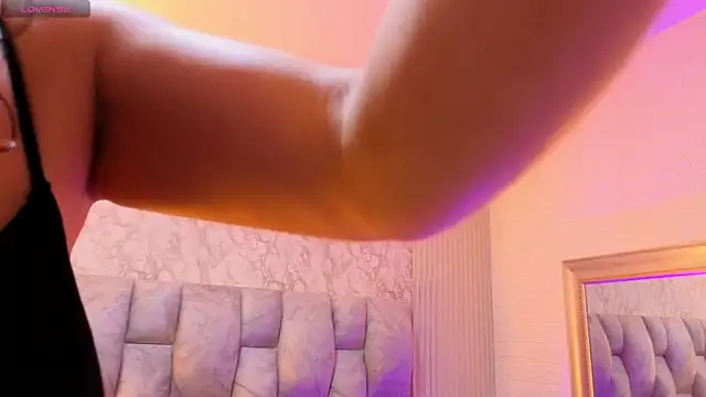 ScarlettNyx online show from 02.13.26