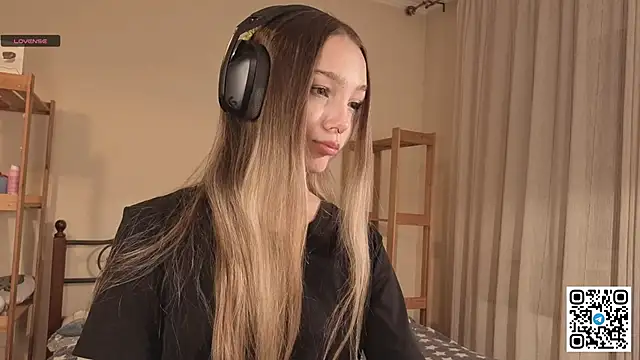 HoaPatton online show from 12.02.25