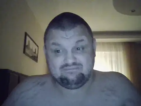 Snapshot of cyrex_monster chatting on 12.02.25 cyrex monster online show from 12.02.25