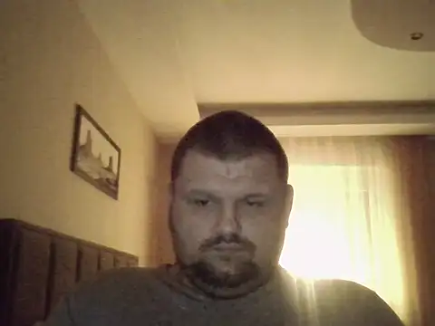 Snapshot of cyrex_monster chatting on 12.14.25 cyrex monster online show from 12.14.25