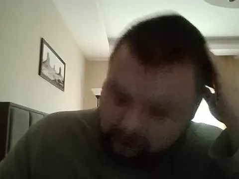 Snapshot of cyrex_monster chatting on 12.21.25 cyrex monster online show from 12.21.25