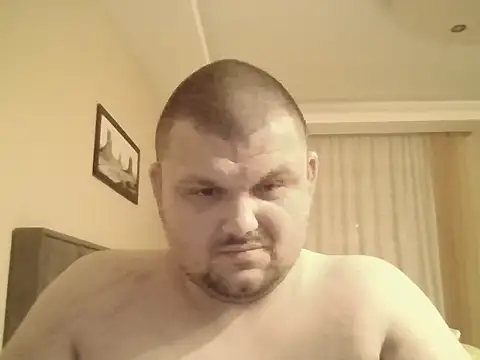 Snapshot of cyrex_monster chatting on 01.14.26 cyrex monster online show from 01.14.26