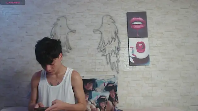 axel milo kairo and noa online show from 01.09.26