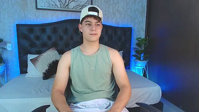 MaxxiCruzz online show from 11.25.25