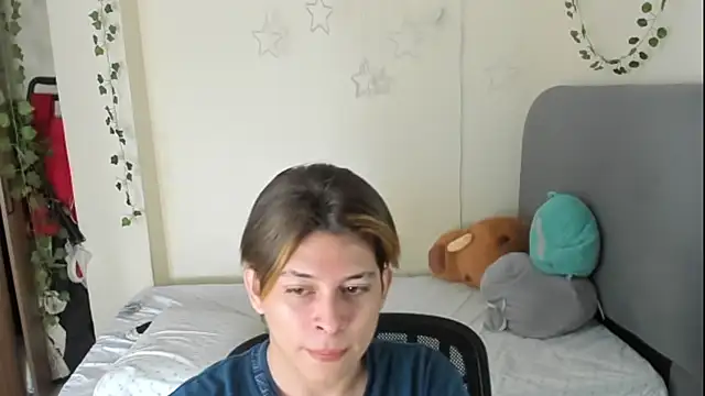 Snapshot of Felix_kitty chatting on 11.12.25 Felix kitty online show from 11.12.25