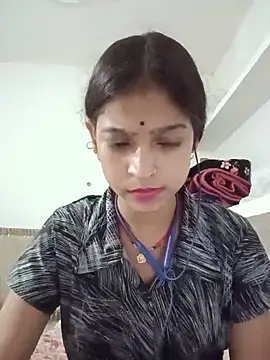 Mohnicute online show from 05.13.26