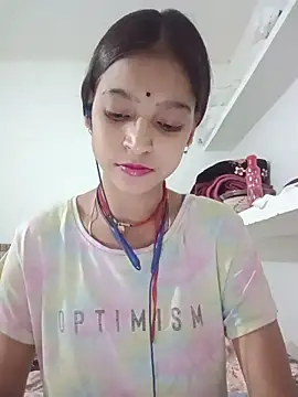 Mohnicute online show from 05.19.26