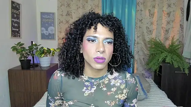 Snapshot of Angel_White25 chatting on 11.27.25 Angel White25 online show from 11.27.25