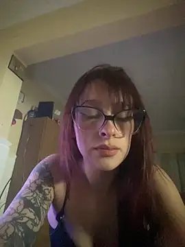 Snapshot of Taurina0105 chatting on 06.25.26 Taurina0105 online show from 06.25.26