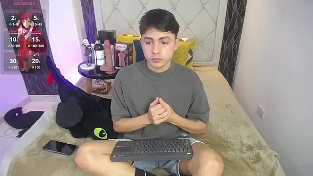 Samu FoXXX online show from 12.16.25