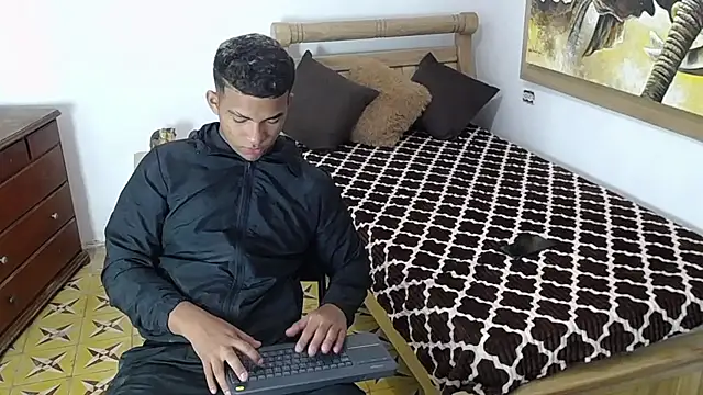 Snapshot of mathews___ chatting on 01.13.26 mathews online show from 01.13.26