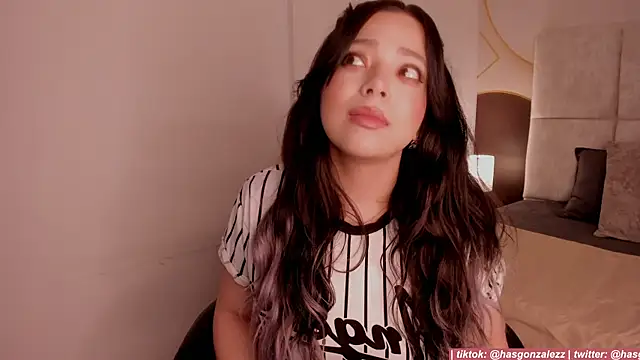 Has gonzalez online show from 04.02.26