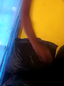 Snapshot of Antonii96 chatting on 11.26.25 Antonii96 online show from 11.26.25