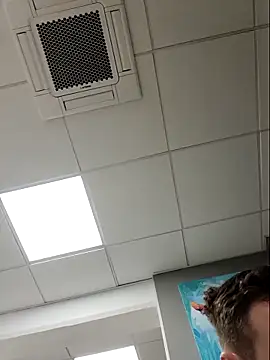 Snapshot of iamhotmodel chatting on 11.18.25 iamhotmodel online show from 11.18.25