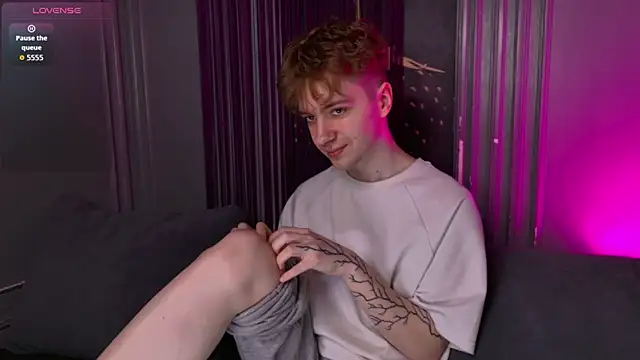 Paul Holt online show from 11.18.25