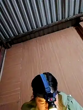 Snapshot of may-man chatting on 12.02.25 may-man online show from 12.02.25