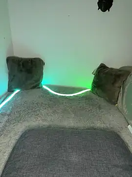 AuroraAllure 27 online show from 01.09.26