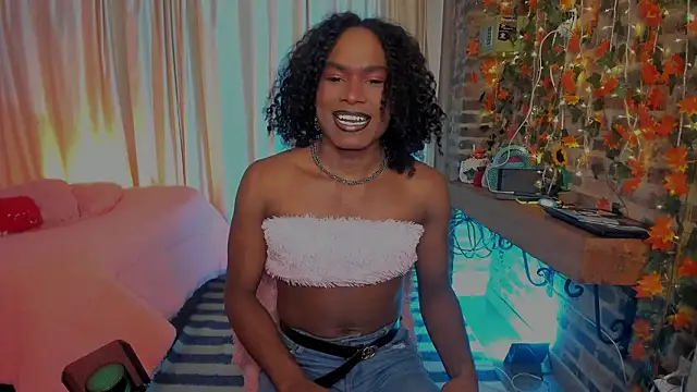 LaGoldenBitch online show from 02.08.26