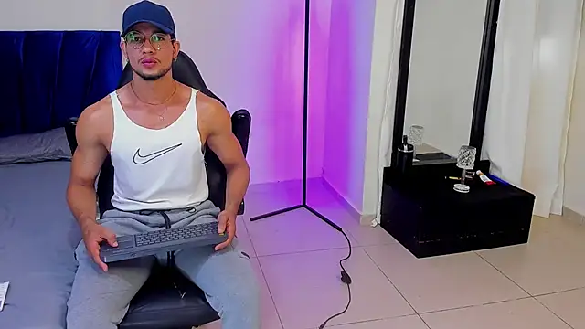 Snapshot of Nolan_joness chatting on 01.14.26 Nolan joness online show from 01.14.26