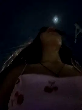 Pretty-v online show from 11.30.25