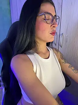 Cristal Cerati  online show from 11.27.25