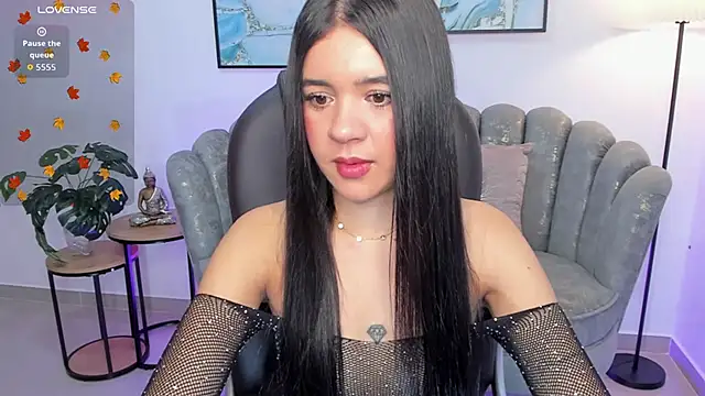 Snapshot of alix_nova chatting on 11.27.25 alix nova online show from 11.27.25