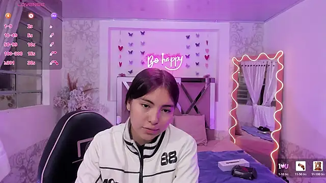 ISABELA TAY online show from 03.11.26