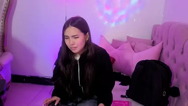 Snapshot of ISABELA_TAY chatting on 07.18.26 ISABELA TAY online show from 07.18.26