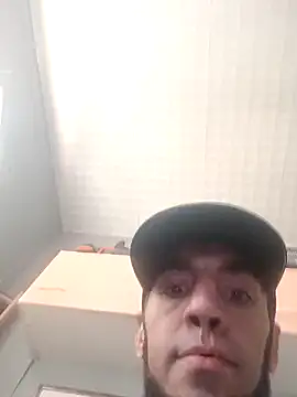 hotguy71000 online show from 04.17.26