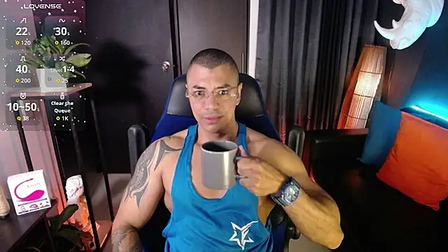 Snapshot of Zed_ferrer chatting on 06.18.26 Zed ferrer online show from 06.18.26