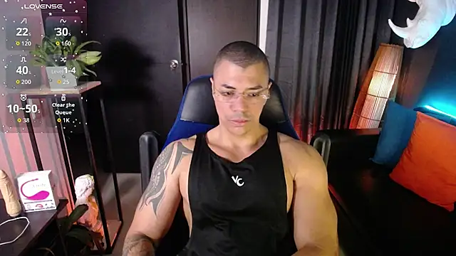 Snapshot of Zed_ferrer chatting on 06.24.26 Zed ferrer online show from 06.24.26