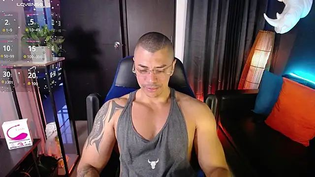 Snapshot of Zed_ferrer chatting on 06.30.26 Zed ferrer online show from 06.30.26