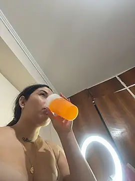 Anna Bitch Disgusting online show from 02.21.26