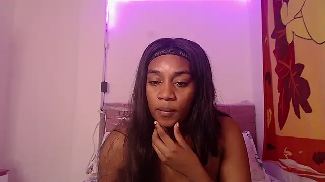 AishaOwens online show from 02.14.26