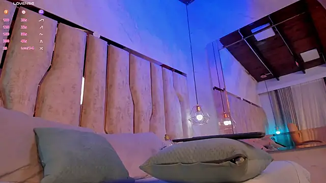 Snapshot of Caroline_palmerr chatting on 02.12.26 Caroline palmerr online show from 02.12.26