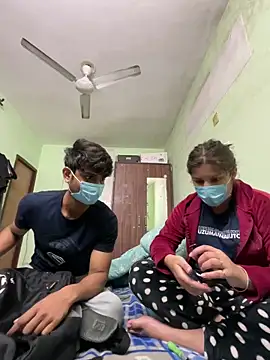 Cute hotzara online show from 12.23.25