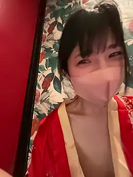 Snapshot of mayumichan13 chatting on 04.12.26 mayumichan13 online show from 04.12.26