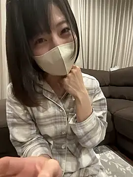 Snapshot of mayumichan13 chatting on 04.15.26 mayumichan13 online show from 04.15.26