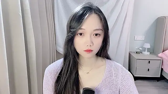 Snapshot of BoiI2u chatting on 11.24.25 BoiI2u online show from 11.24.25