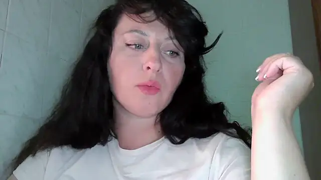 Snapshot of MelinaAx chatting on 07.18.26 MelinaAx online show from 07.18.26