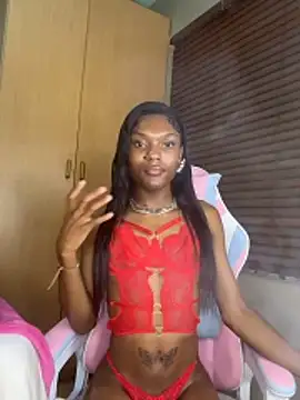 LatoyaPosh online show from 11.29.25