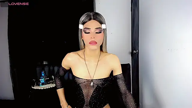 TAYLOR S7 online show from 11.14.25