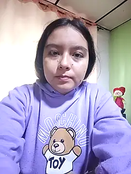 Snapshot of lincy_and_clio chatting on 11.30.25 lincy and clio online show from 11.30.25