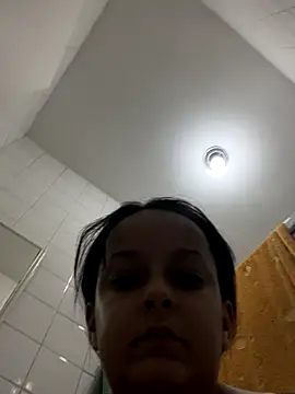 Snapshot of olicaroo chatting on 11.19.25 olicaroo online show from 11.19.25