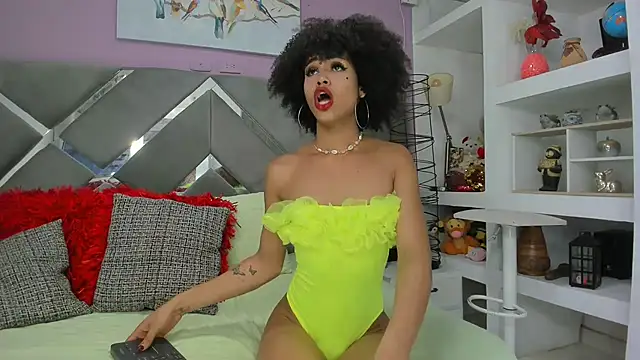 Snapshot of Zaira_sofiaa chatting on 06.02.26 Zaira sofiaa online show from 06.02.26