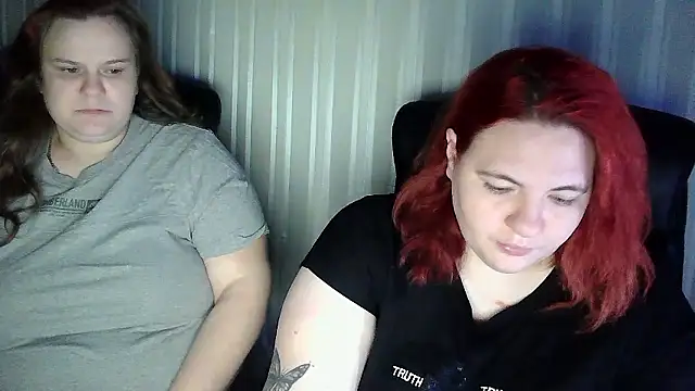 HollyXXEva online show from 01.14.26