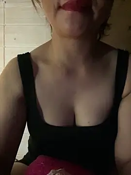 Snapshot of Diana-sexyy chatting on 06.15.26 Diana-sexyy online show from 06.15.26