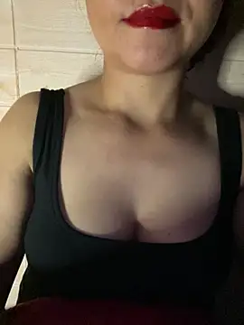 Snapshot of Diana-sexyy chatting on 06.29.26 Diana-sexyy online show from 06.29.26